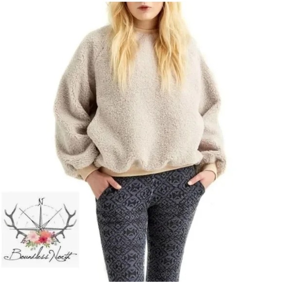 Boundless North Sweatshirt - Picture 1 of 8